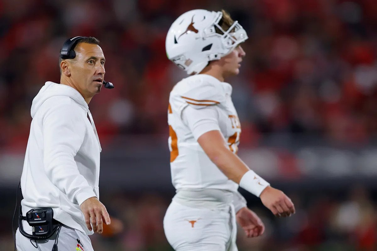 El entrenador de Texas, Steve Sarkisian, vuelve a decir que los rumores sobre una posible salida son falsos: “No voy a ninguna parte”