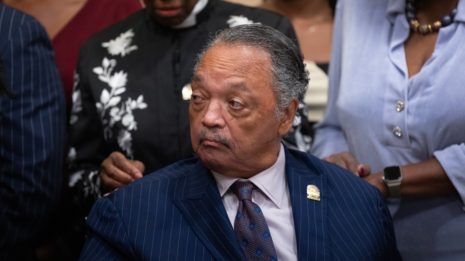 El activista de derechos civiles Jesse Jackson fue hospitalizado