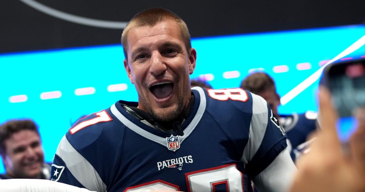 Rob Gronkowski firmará un contrato por un día para ser “un Patriota de por vida”.