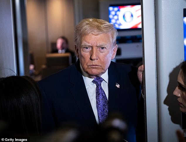 Trump envía 250 agentes a Nueva Orleans para “barrer pantanos” mientras inmigrantes asustados cierran restaurantes