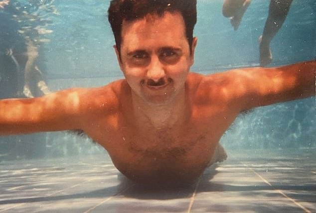 La nueva vida de Bashar al-Assad en Moscú: jugar juegos de PlayStation y “repasar oftalmología”, vivir en un apartamento de lujo lejos del mundo exterior después de su pelea con Putin