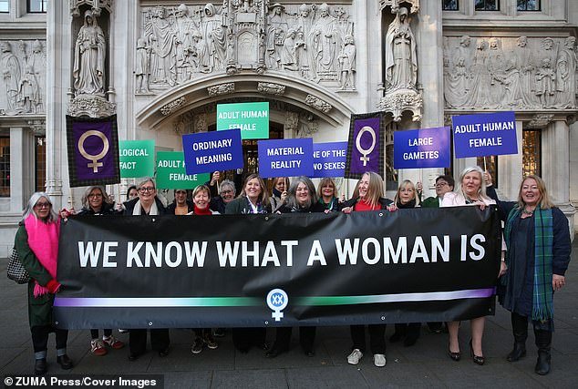 La Secretaria de Trabajo, Bridget Phillipson, BLOQUEA las nuevas directrices del TEDH sobre espacios exclusivos para mujeres, diciendo que son “exclusivas trans”