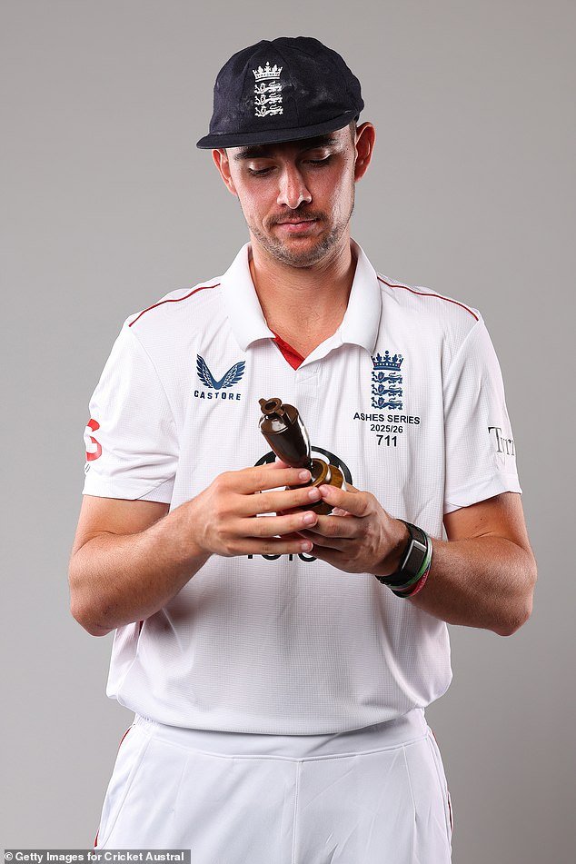 El loco día de pago que recibió un fanático del cricket por apostar por la estrella de England Ashes cuando solo tenía dos años