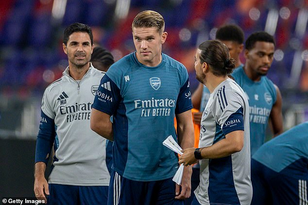 Mikel Arteta hace una predicción de Viktor Gyokeres después de que el delantero de £ 64 millones tuvo un comienzo lento en el Arsenal y envía una advertencia a sus jugadores.