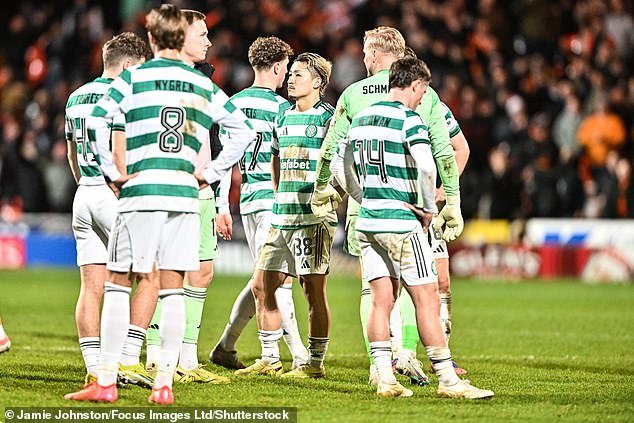 “No se trata sólo del entrenador”. Como jugadores tenemos que calmarnos y entender bien los conceptos básicos”… Paulo Bernardo admite que el Celtic está “demasiado nervioso”.