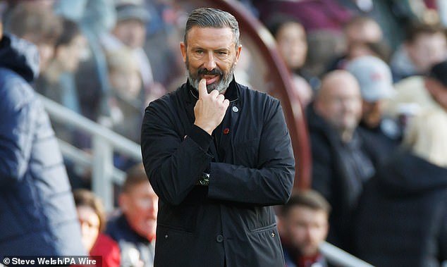 Derek McInnes reemplazará a Steve Clarke como entrenador de Escocia mientras lleva al Hearts a la gloria del título
