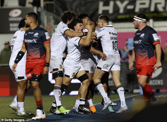 Los secretos detrás del resurgimiento de los Exeter Chiefs: cómo una reorganización de los entrenadores y un nuevo pívot estrella garantizan que los últimos equipos de la temporada pasada vuelvan a la cima después de una dramática victoria por 30-24 sobre los Saracens