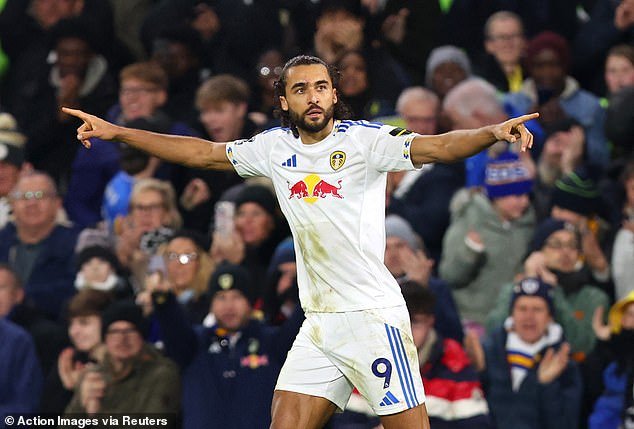 Por qué Dominic Calvert-Lewin está llamando a la puerta de Inglaterra después de anotar su primer doblete en cinco años mientras Leeds logra una victoria por 4-1 sobre Crystal Palace: ROSS HEPPENSTALL