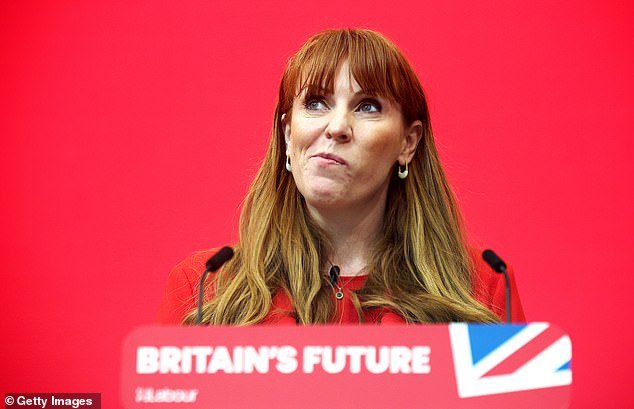 Angela Rayner debería revelar su escándalo doméstico en sus memorias, dice Lord Ashcroft