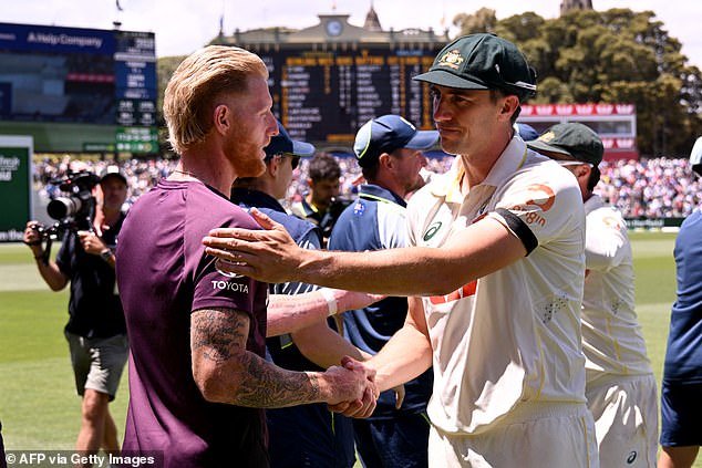 DESAYUNO DE CENIZAS: Por qué muchos fanáticos de Inglaterra prefieren perder a la antigua usanza La reciente caída de lesiones en Australia no tiene ningún impacto en la serie y de alguna manera los tristes turistas en un área todavía tienen un apoyo incondicional