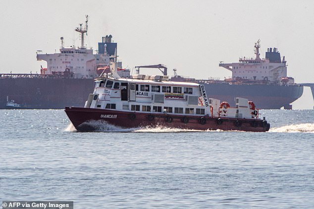 Estados Unidos incauta TERCER petrolero frente a las costas de Venezuela