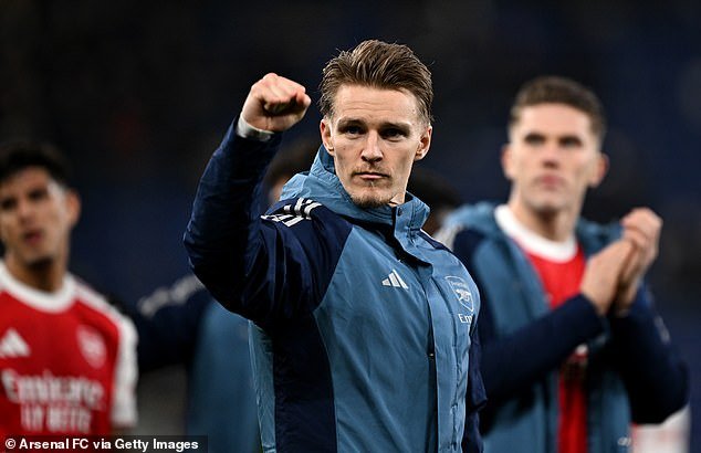 Por qué el regreso de Martin Odegaard podría ser el regalo de Navidad perfecto para Mikel Arteta, escribe ISAAN KHAN, y cómo el capitán del Arsenal ayudará a lidiar con la presión del Manchester City