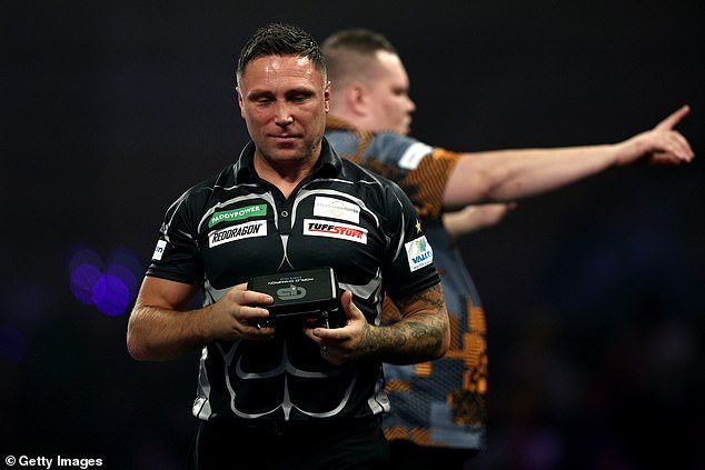 Gerwyn Price está fuera del Campeonato Mundial de Dardos después de que Ally Pally lo molestara, solo cuatro días después de que afirmara con optimismo que ganaría el torneo.