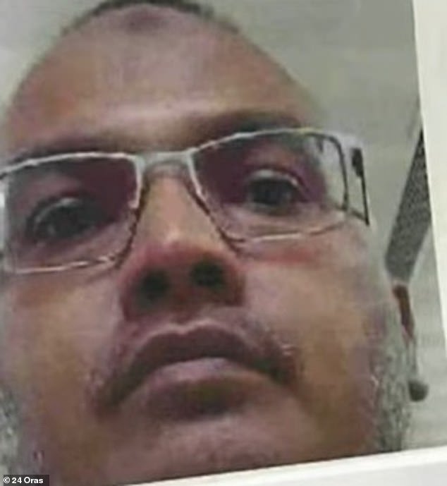 El padre de la masacre de Bondi Beach finalmente ha sido desenmascarado en la última foto antes del ataque mortal, mientras se revelan nuevos detalles sobre sus viajes a la India con el hijo del sospechoso de terrorismo Naveed.