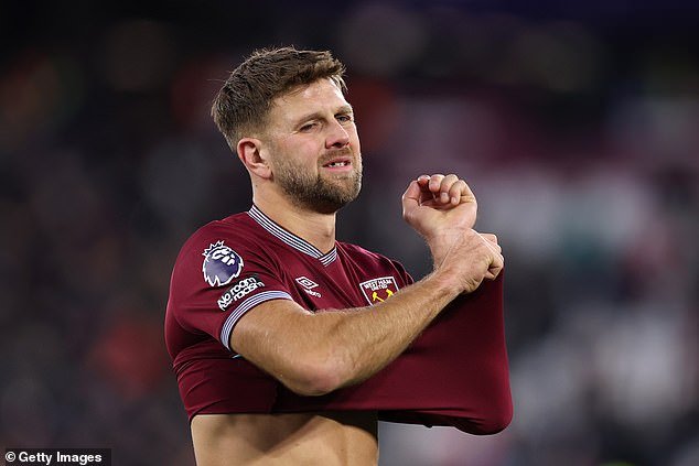 Los gigantes italianos quieren cerrar un acuerdo de préstamo para la estrella del West Ham, que solo ha marcado TRES goles desde su transferencia de £ 19 millones.