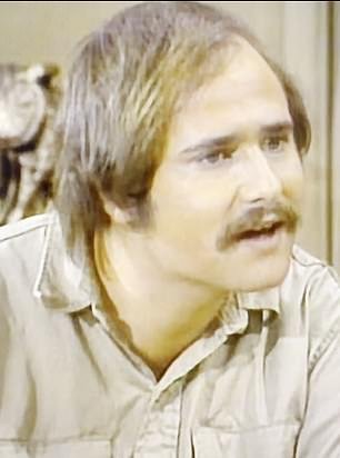 Mira la escalofriante escena de la pena de muerte del clásico de televisión “Todos en familia”, que presagia el horrible asesinato de Rob Reiner y su esposa.