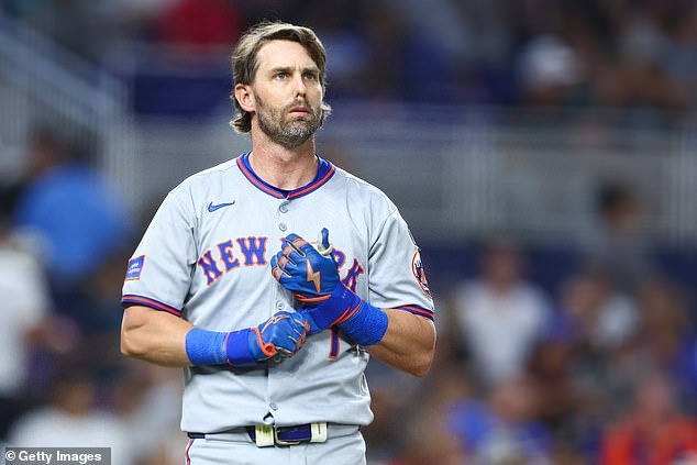 Los Mets de Nueva York están transfiriendo a Jeff McNeil a los Atléticos luego de informes de enfrentamientos con la estrella de $341 millones Francisco Lindor.