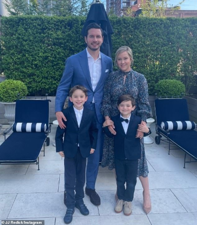 El entrenador de los Lakers, JJ Redick, revela el brutal desafío que tuvieron que completar sus hijos para recibir regalos de Navidad