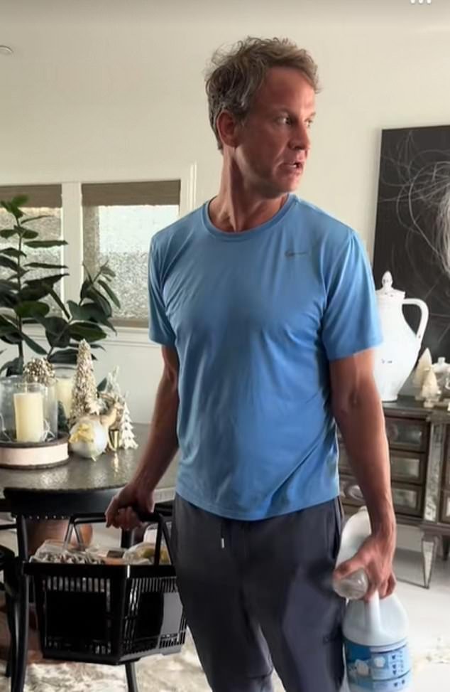 El entrenador de LSU, Lane Kiffin, valorado en 91 millones de dólares, es atacado por sus tacaños hábitos de compras en un vergonzoso vídeo viral