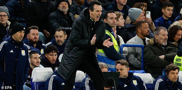 Unai Emery insiste en que Aston Villa NO está en la carrera por el título a pesar de la victoria por 2-1 en Chelsea, mientras Enzo Maresca responde al enojo de Cole Palmer por su sustitución.