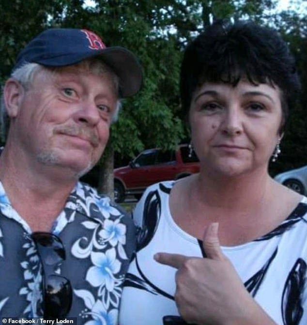 El abuelo y su perro fueron asesinados delante de su mujer en un enfrentamiento “sin sentido” en el parque con otro dueño de mascota