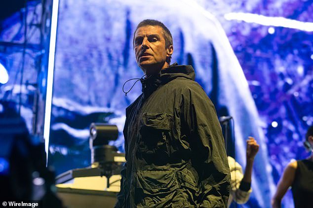 Liam Gallagher “compra la mansión de la leyenda del fútbol Tony Adams en Cotswolds por £ 4,2 millones” tras el éxito de la gira de reunión de Oasis