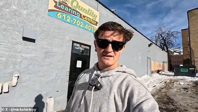 Crece la ira por la guardería “vacía” de Minnesota con carteles mal escritos que recibió 4 millones de dólares de dinero de los contribuyentes