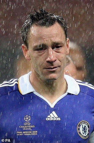 John Terry está vendiendo su camiseta de la final de la Liga de Campeones de 2008 “manchada de lágrimas”, su medalla de ganador de la Premier League y su infame camiseta trofeo del “conjunto completo” en una subasta de £120,000