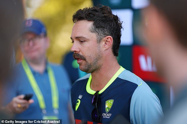 Los fanáticos del críquet esperaban un partido amistoso para compensar la debacle de la prueba de dos días en el MCG, pero una estrella australiana tiene un mensaje MUY contundente para ellos en solo dos palabras.