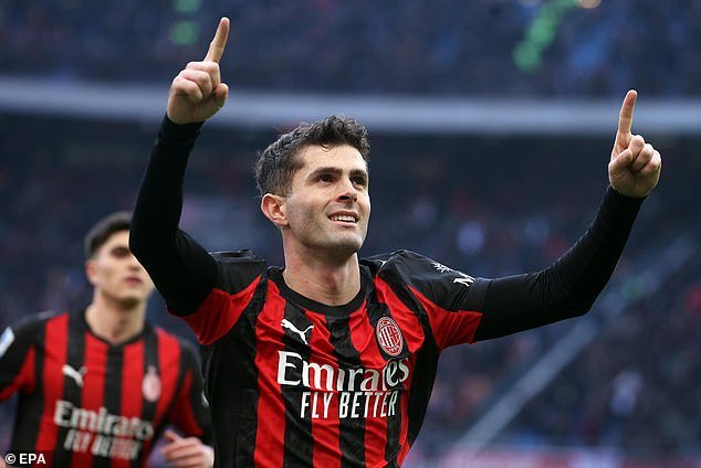 La superestrella del fútbol estadounidense Christian Pulisic rompe su silencio sobre los rumores de citas con Sydney Sweeney