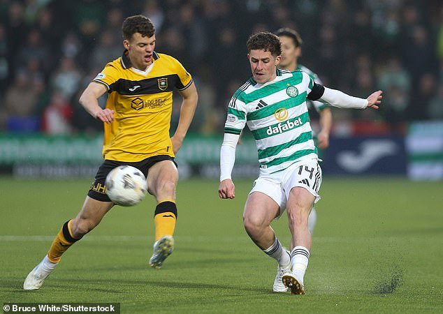 EL CALOR ESTÁ ENCENDIDO: Luke McCowan advierte a los líderes de la liga que los Hearts se dirigen hacia el título a medida que el Celtic gana impulso