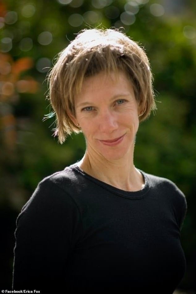 Hallan el cuerpo de un triatleta frente a la costa de California tras un presunto ataque de tiburón