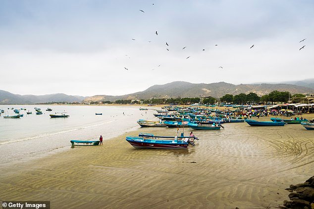 Tiroteos en una playa turística de Ecuador dejan seis muertos, entre ellos un niño de dos años