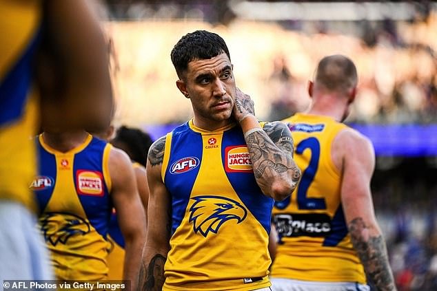 El delantero de los West Coast Eagles presuntamente involucrado en una pelea nocturna que dejó a un hombre con la ‘mandíbula rota’