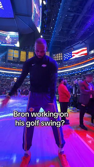 LeBron James es acusado de “faltarle el respeto” al himno nacional en imágenes detrás de escena del juego de los Lakers