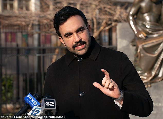 Un residente enojado del Upper East Side dice que el nuevo alcalde socialista de Nueva York no es bienvenido en el exclusivo distrito donde se encuentra su nueva mansión oficial.