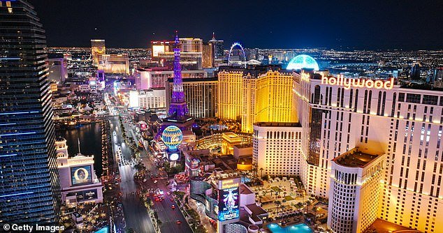 La estafa de Las Vegas vuelve a experimentar una gran caída en el número de turistas ya que el evento del Gran Premio no logra atraer a los turistas de regreso.