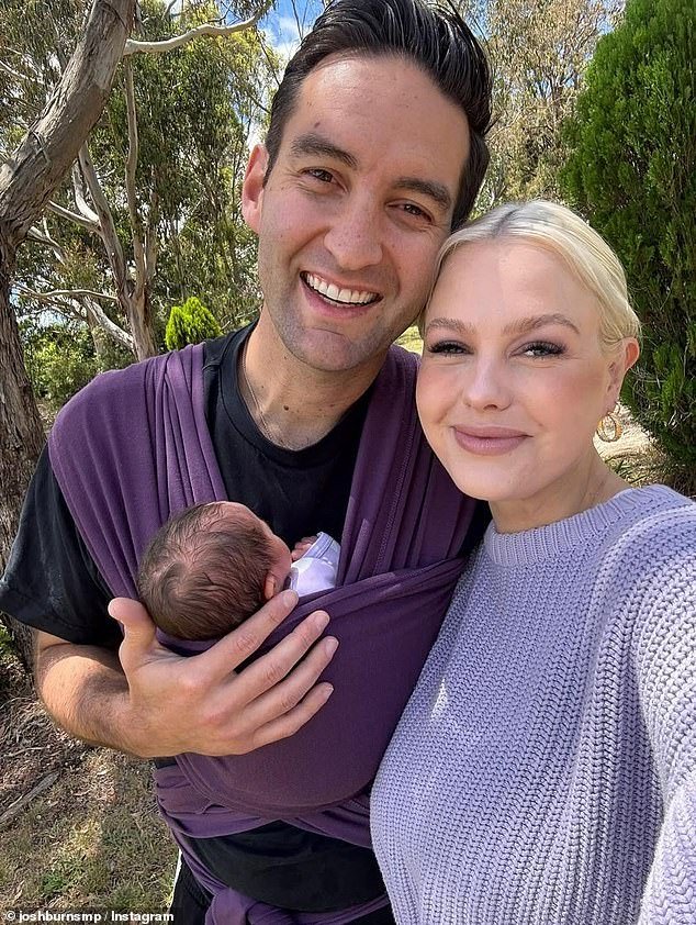 Por qué el diputado laborista Josh Burns se retira de la política para convertirse en amo de casa mientras su compañera Georgie Purcell se dirige a la campaña electoral