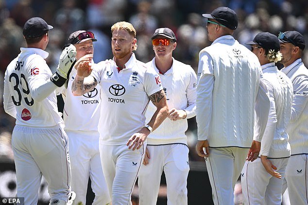 Inglaterra está poniendo fin a una investigación sobre informes de “un atracón de alcohol durante cuatro días” en Noosa, después de que apareciera un video de Ben Duckett arrastrando las palabras en una interacción nocturna con un fanático.