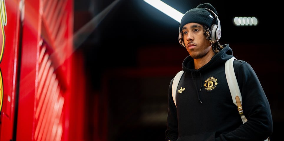 Manchester United vs Wolves – Premier League EN VIVO: Últimos resultados, noticias del equipo y actualizaciones mientras los Red Devils buscan victorias consecutivas mientras dan la bienvenida a los últimos equipos a Old Trafford y al Chelsea a Bournemouth