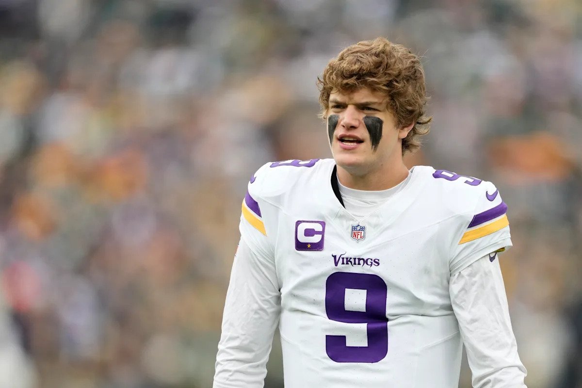 Los Vikings esperan que el QB JJ McCarthy regrese del protocolo de conmoción cerebral contra Commanders después de la desastrosa derrota ante los Seahawks