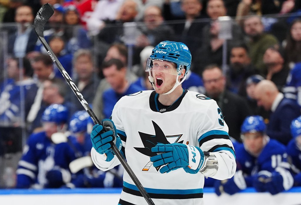 San Jose Sharks y Macklin Celebrini logran una loca victoria sobre los Pittsburgh Penguins