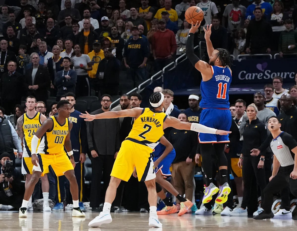 Jalen Brunson logra un triple ganador para empujar a los Knicks con poco personal a superar a los Pacers después de la victoria en la Copa de la NBA.