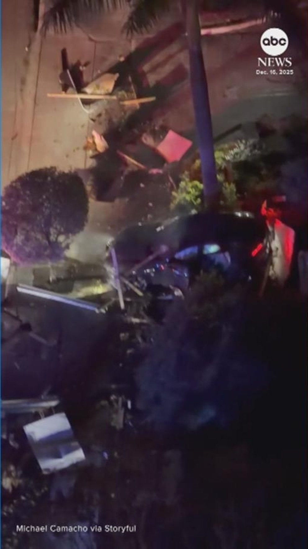 Video: Ferrari robado se estrelló contra un poste de energía y provocó un corte de energía