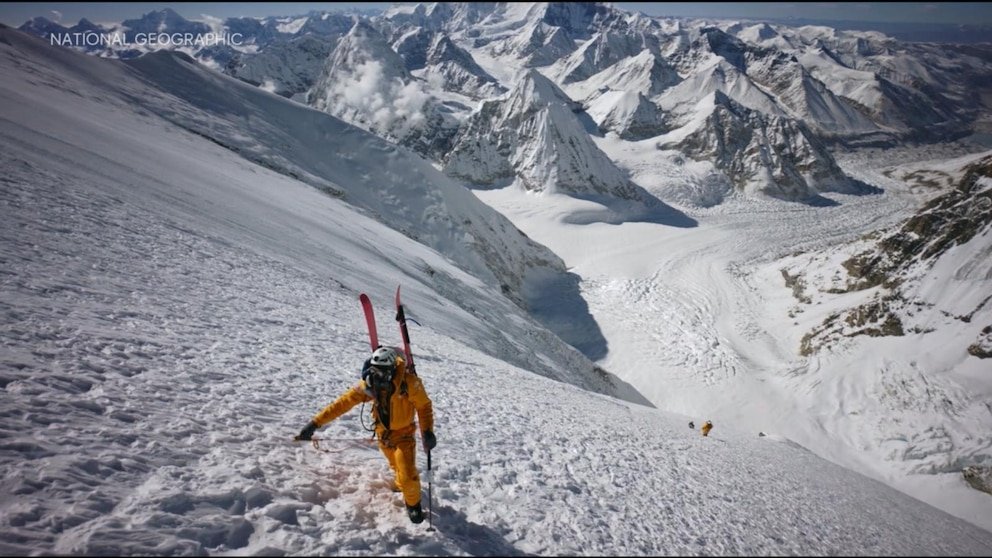 Reseña en vídeo de la histórica cumbre del Monte Everest de Jim Morrison