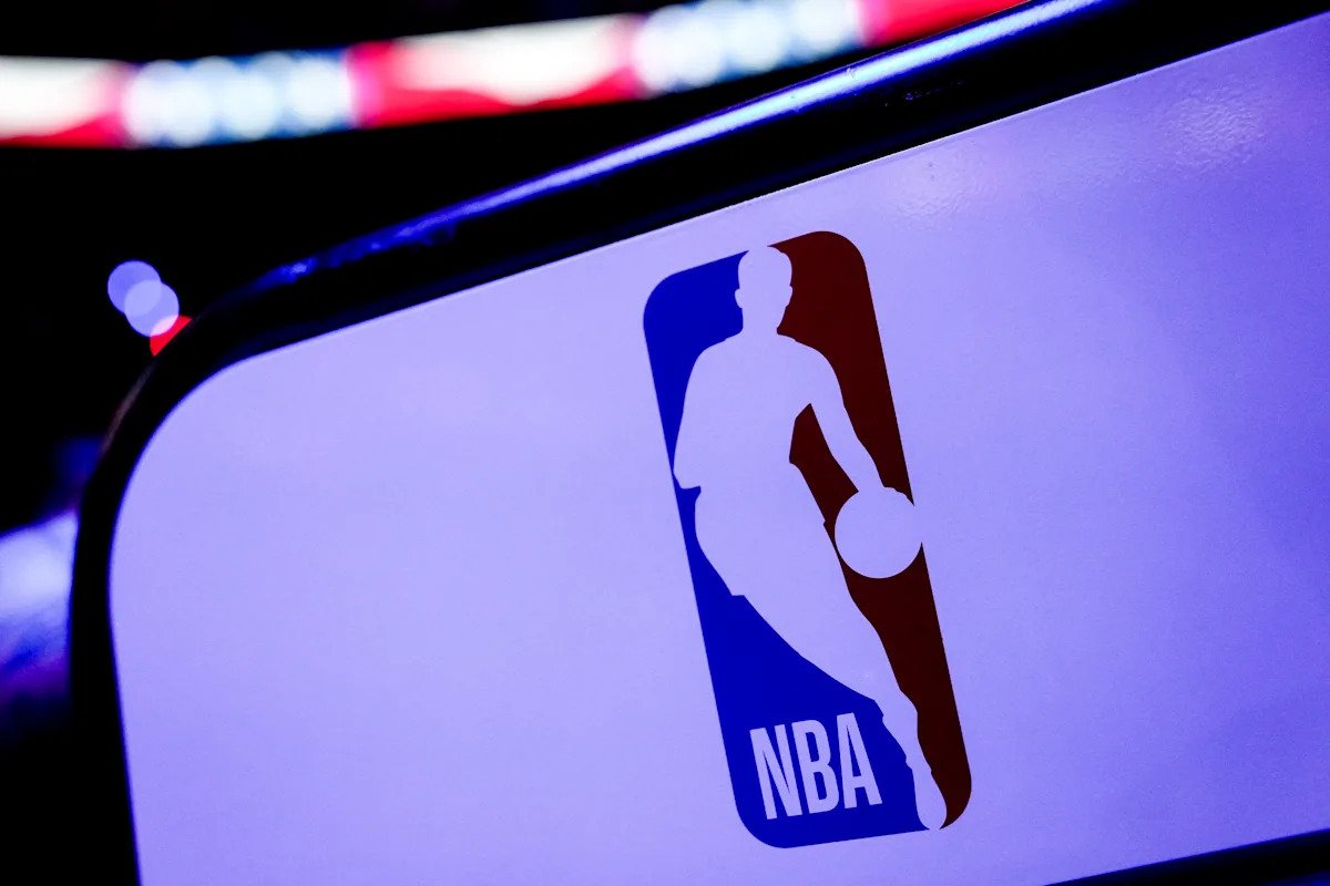 Según se informa, la NBA cambió las reglas de notificación de lesiones al emitir varias pautas de apuestas deportivas; La liga también quiere abordar el tema del tanque