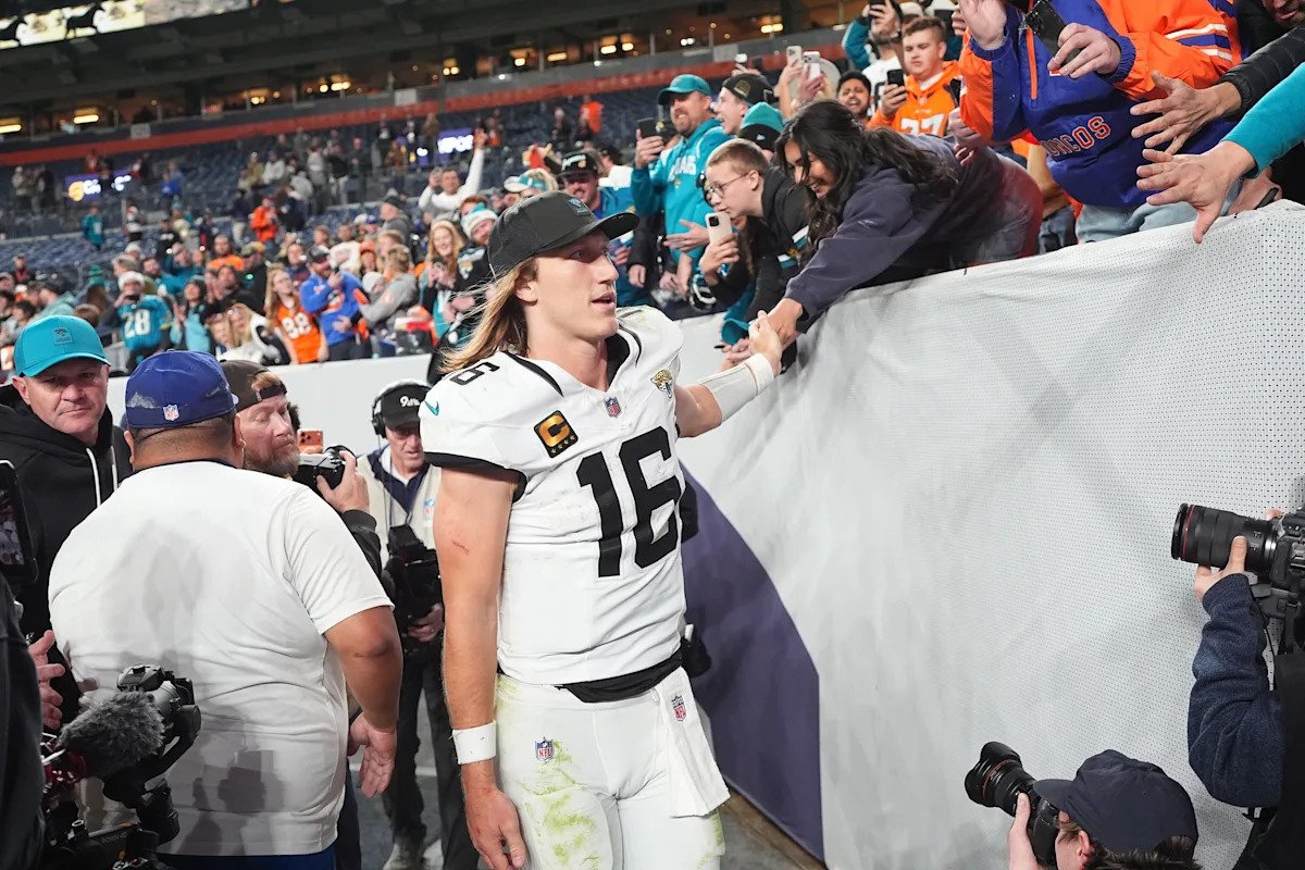 Imagen de los playoffs de la NFL: Jaguars, Chargers y Bills aseguran lugares en la postemporada con la derrota de los Colts