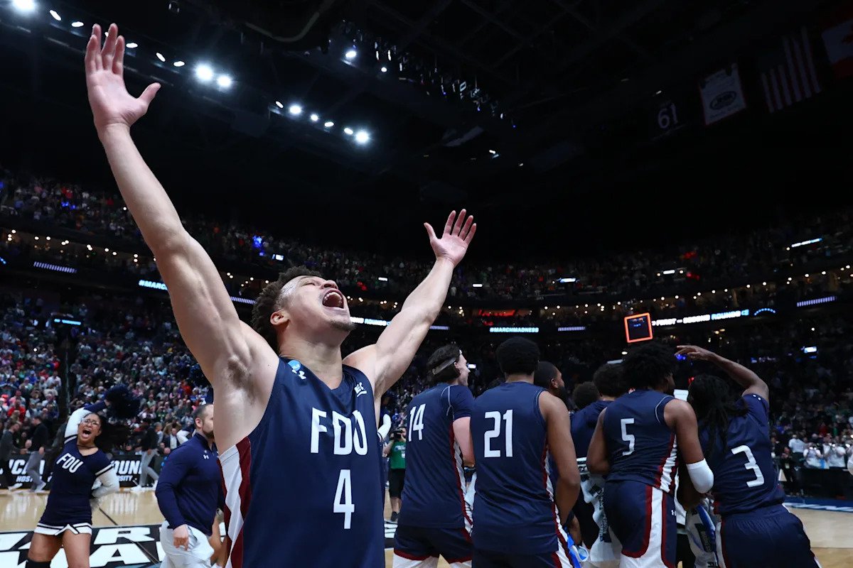 ¿Dirá pronto el baloncesto universitario: “¿Nos vemos, Cenicienta?”