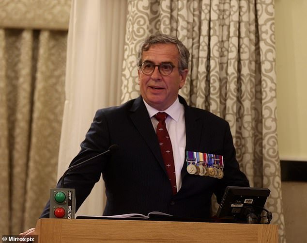 Un veterano del SAS advierte que Gran Bretaña está en peligro si el gobierno sigue adelante con los procesamientos de las fuerzas especiales en virtud de nuevas leyes que cubren conflictos de hace décadas y que ahora disuaden a nuevos reclutas.