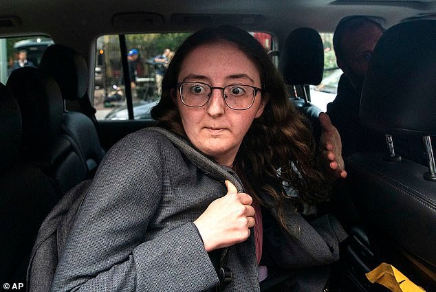 La exnovia de Sam Bankman-Fried saldrá anticipadamente de prisión, dos años después de que derrocara al deshonrado fundador de FTX.